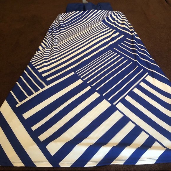 Strapless, blue and white striped maxi dress - Picture 3 of 4